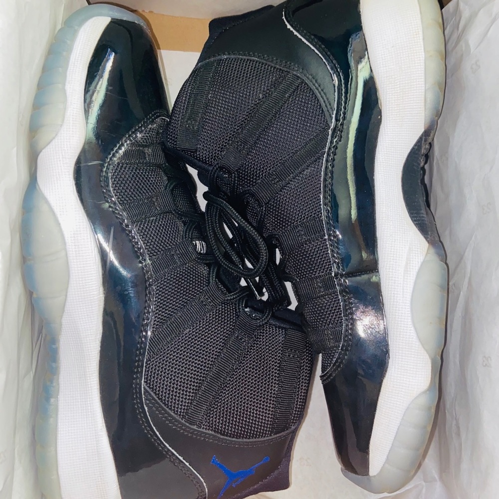 Air Jordan 11 Retro BG